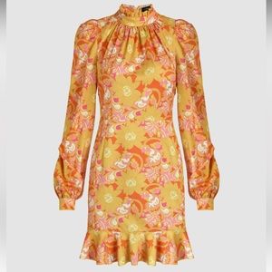 Cider Vintage style Pull Long Sleeves Ruffle Botton Runs Small/ Medium Small